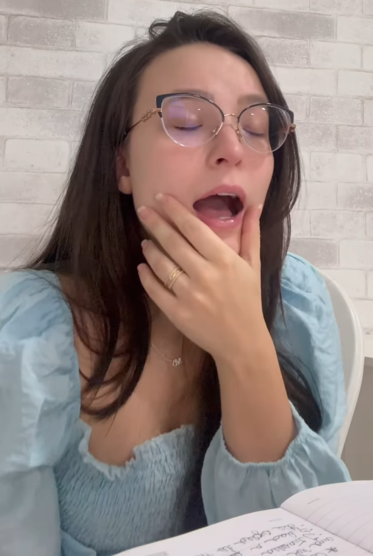 Larissa Manoela e o boquete dos sonhos a putinha provoca #EIEdGnov