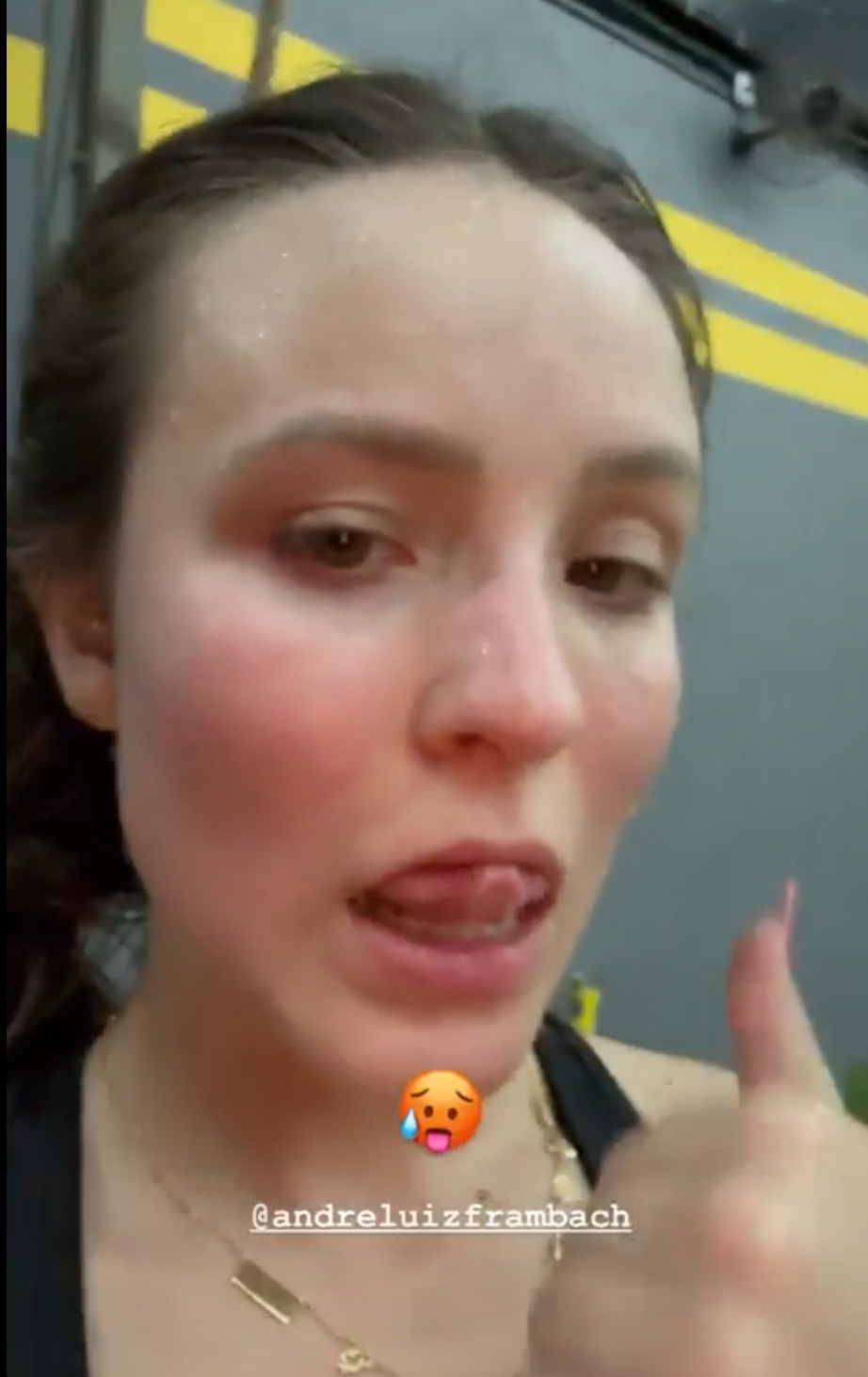 Larissa Manoela e o boquete dos sonhos a putinha provoca #EQNjr9L9