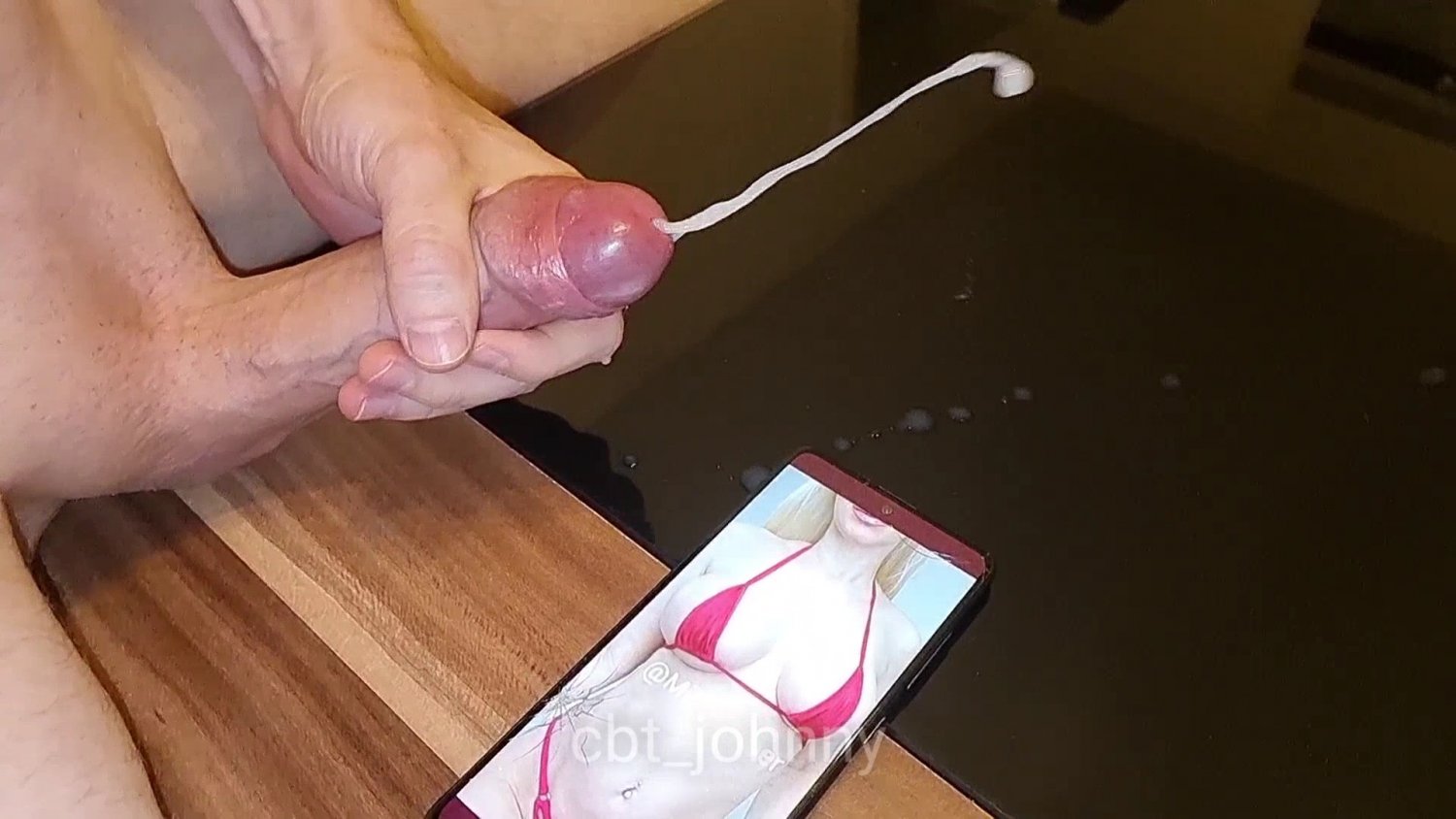 Cumshot for sexy Milf ๐ฆ #KWTtM4q0